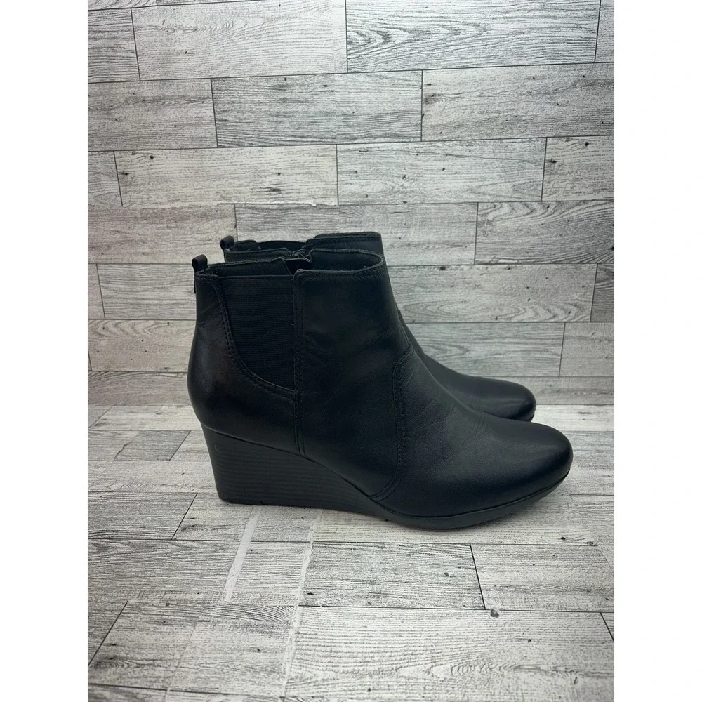 Clarks Boots Womens Size 11 Black Leather Wedge Ankle‎ Booties Side Zip Comfort